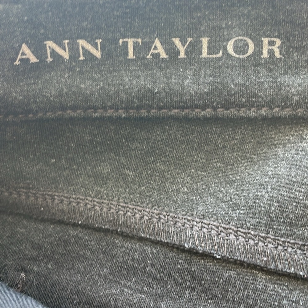 Ann Taylor Polished Tailored Fit Ponte Dark Gray Pants Size 4 - Picture 6 of 7